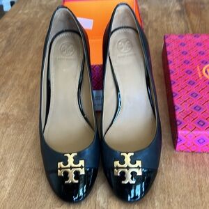 Tory Burch Everly 50MM Pump, Napa leather w Patent Toe Cap & Brushed Gol…